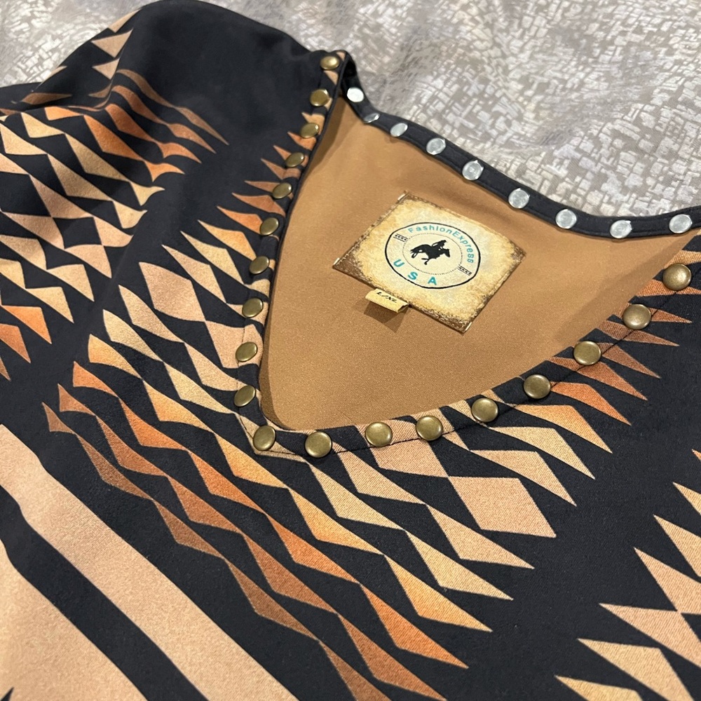 Geometric Patterned Tunic Top - image 3